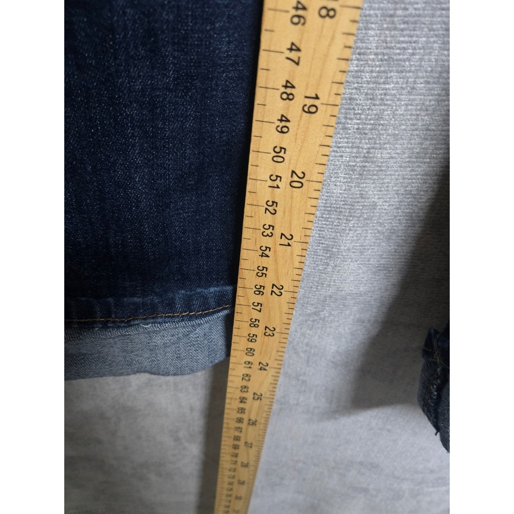 Levi Strauss Signature Women Mid Rise Capri Jeans Dark Wash Blue Size 12 Cropped - Picture 5 of 7